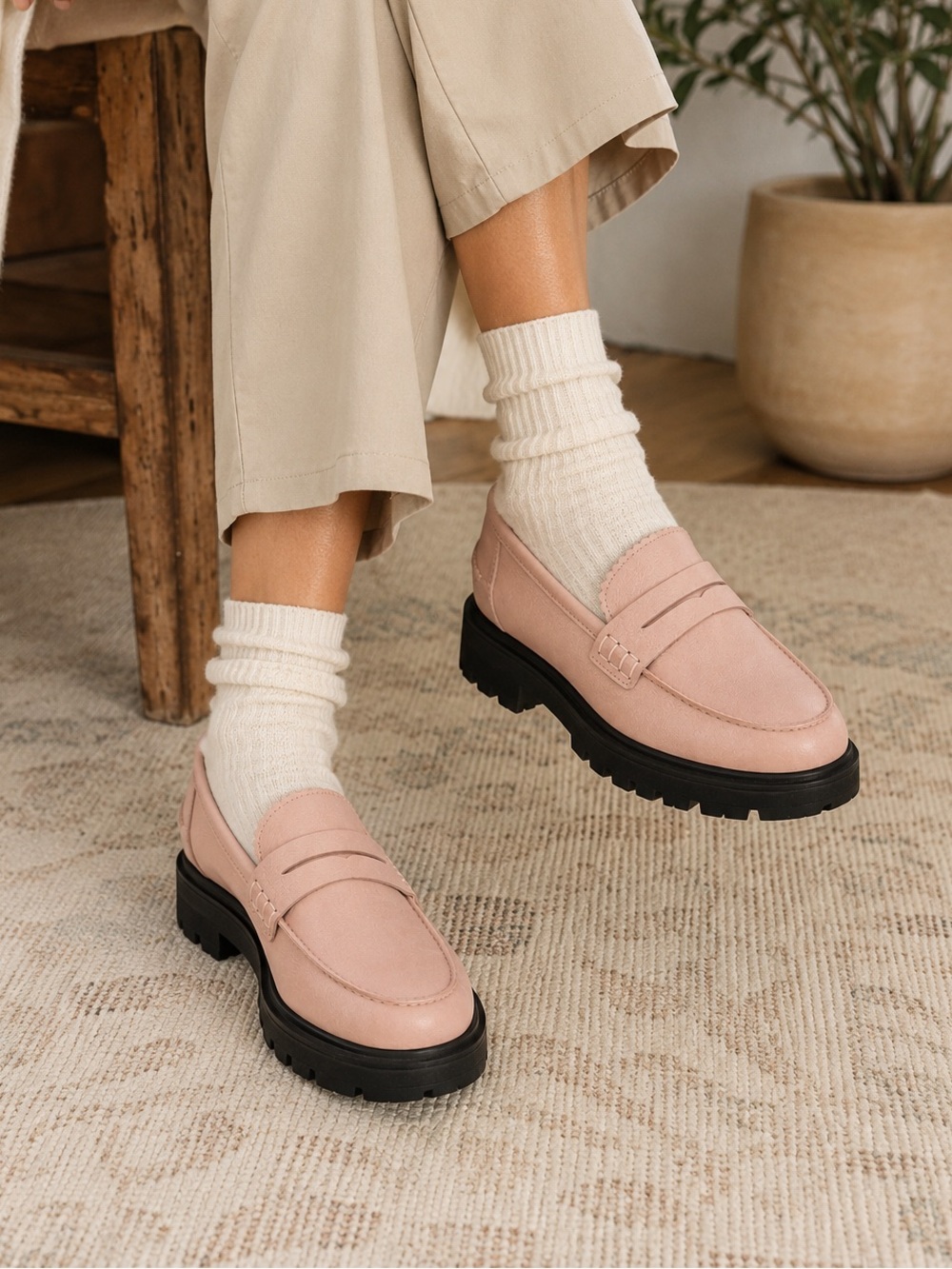 Band of the Free Alder Pink Leather Lug Sole Loafers